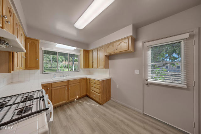 Building Photo - 631 Deodara Dr