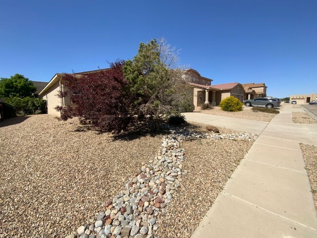 Building Photo - 3 Bedroom Single Story Home Available Near...