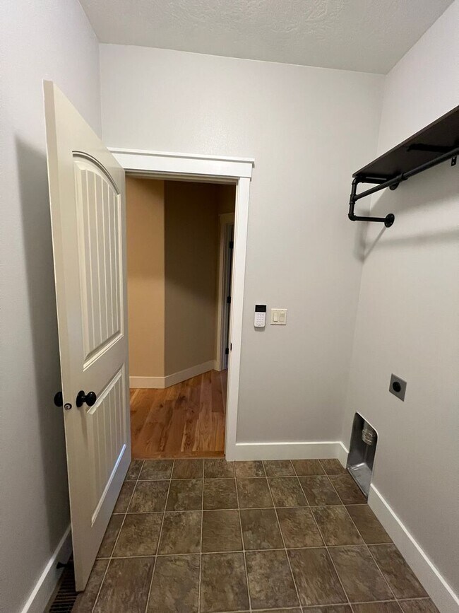 Building Photo - Beautiful 3 bed 2 bath home in The Preserv...