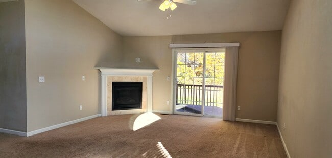 Building Photo - 162 Slindes Wood Cir