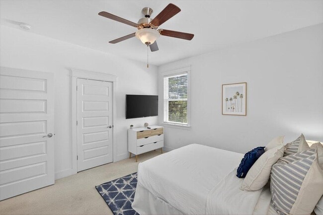 Building Photo - 28 Emerald Beach Cir