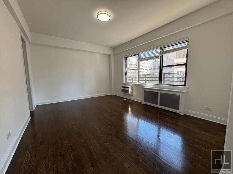 Building Photo - EAST 57 STREET