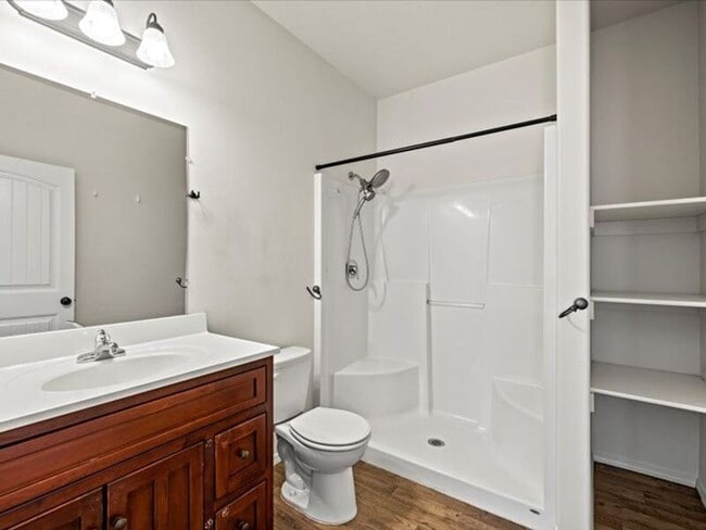 Building Photo - 564 N Harrison