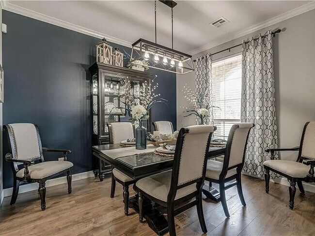 Building Photo - Beautiful 4bed/2.5bath Home Available in Mustang, OK