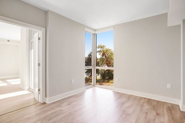 Building Photo - 88 V St SW