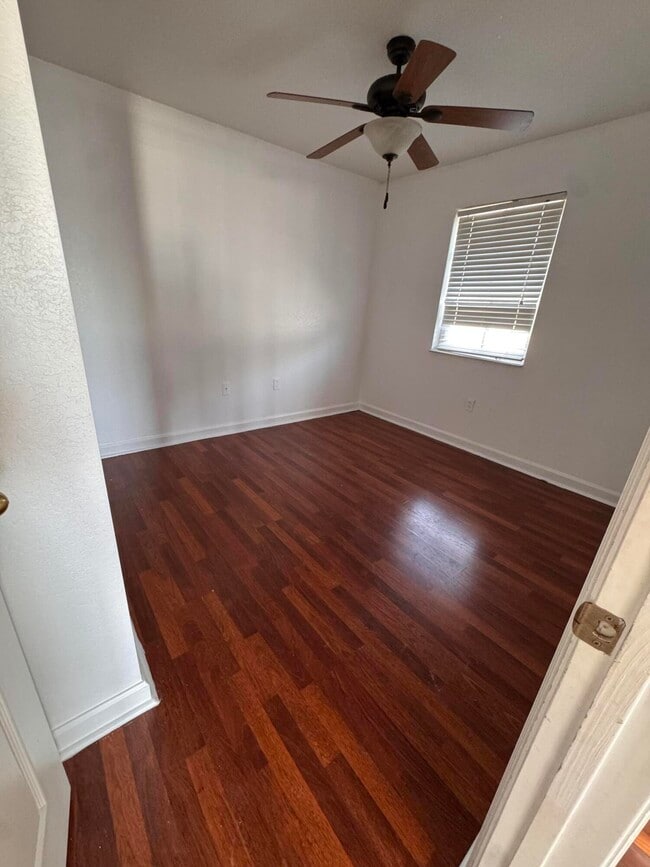 Building Photo - 1118 Shoma Dr