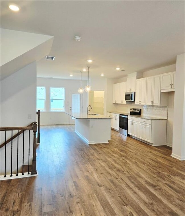 Building Photo - 6234 Kenbrook Dr