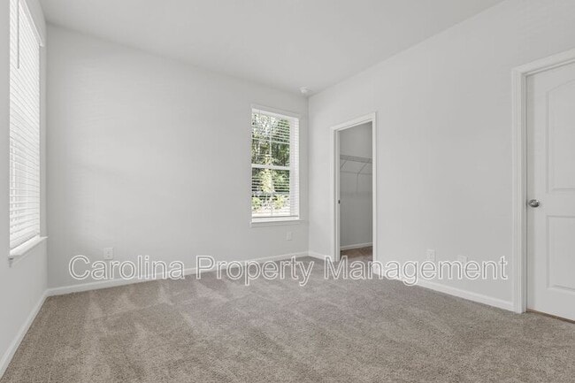 Building Photo - 10138 Hemingway Pl