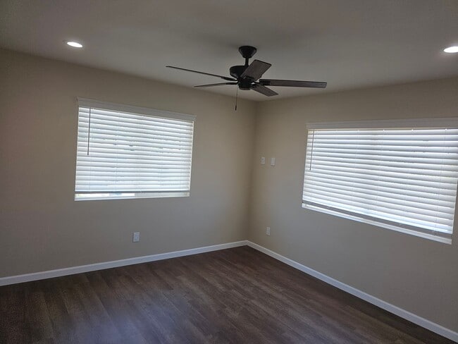 Building Photo - Brand New 2 Bedroom 1.5 Bath Home