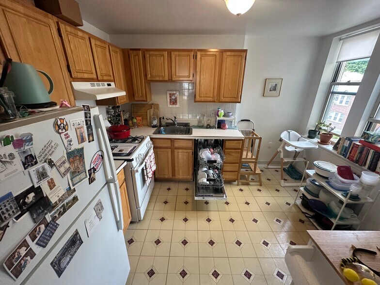 Building Photo - 20 Colborne Rd