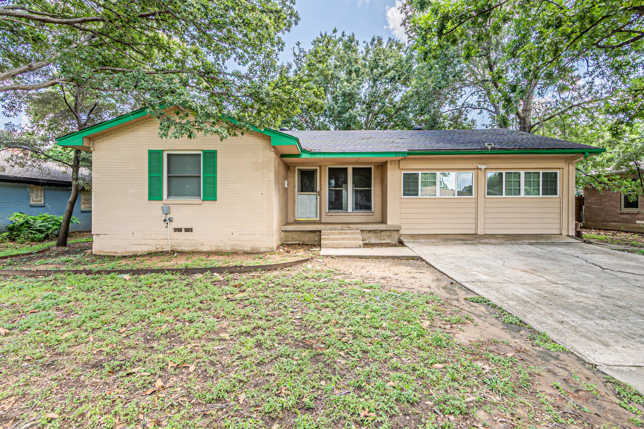 Building Photo - 1828 Baxley Dr