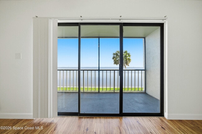 Building Photo - 6850 US-1