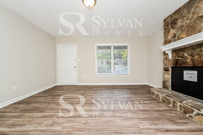 Building Photo - Welcome to your new Ellenwood haven!