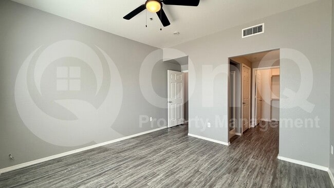 Building Photo - 6770 N 47th Ave