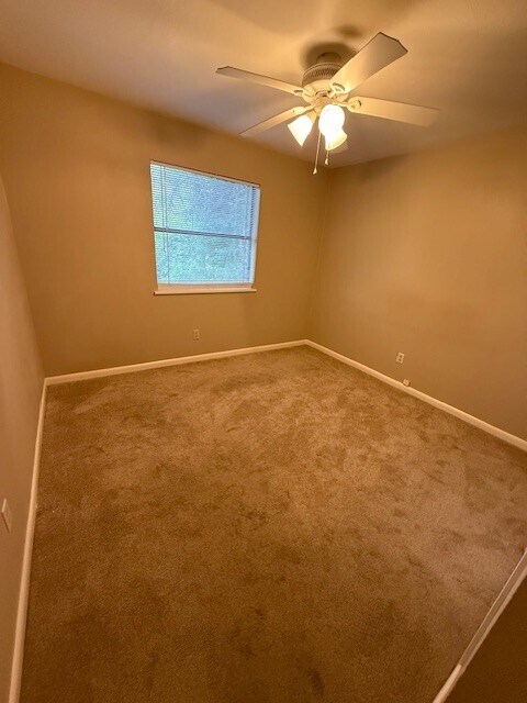 Building Photo - 808 Joel Dr