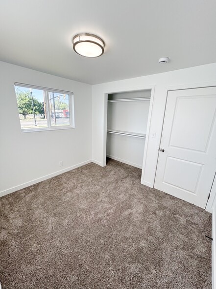 Building Photo - 777 N 1000 W