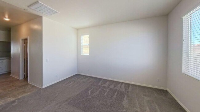 Building Photo - 32202 Prairie Crossing Dr