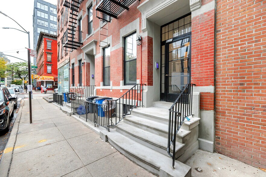 Building Photo - 433 Wythe Ave