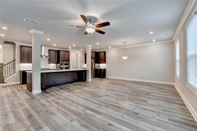 Building Photo - 336 Atley Pl