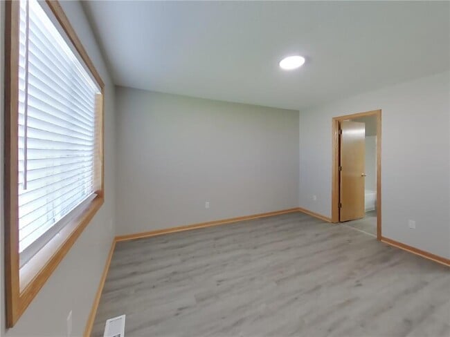 Building Photo - 5101 Kahl Ave