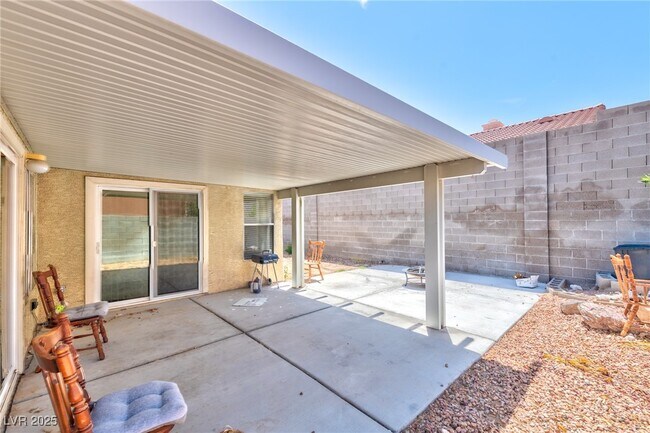 Building Photo - 5537 Oakwood Ridge St