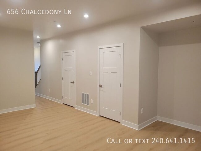 Building Photo - 656 Chalcedony Ln