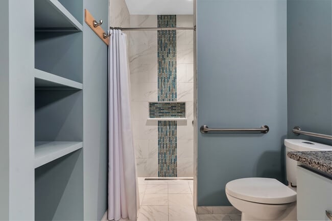 Building Photo - 1 Shoreline Dr