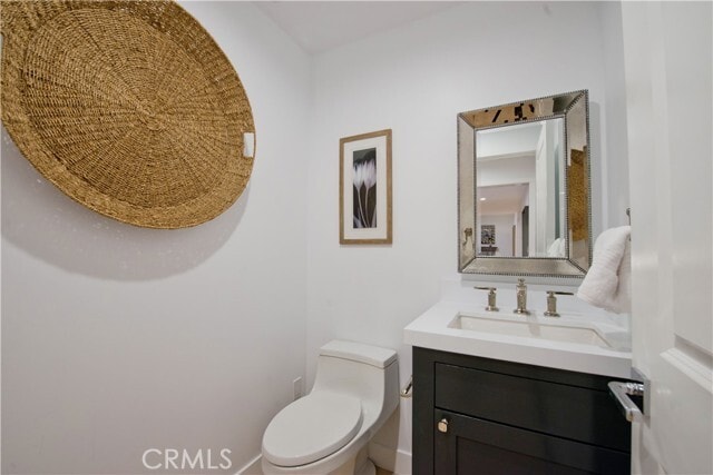 Building Photo - 16449 Tudor Dr