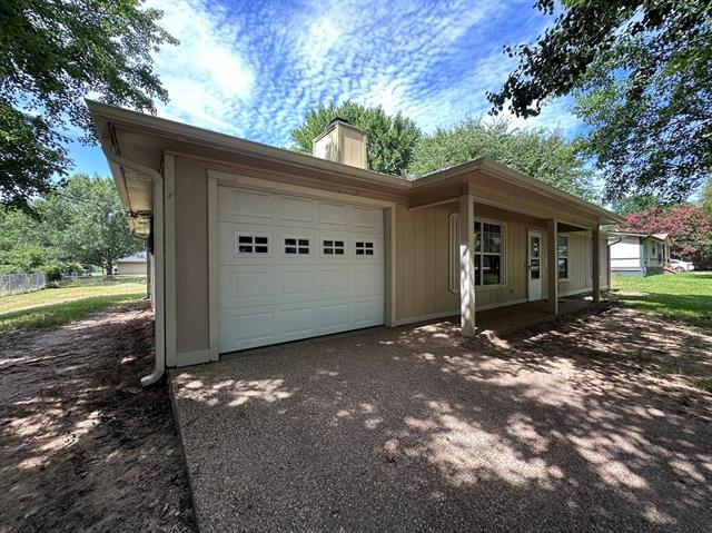 Building Photo - 14286 Arber St