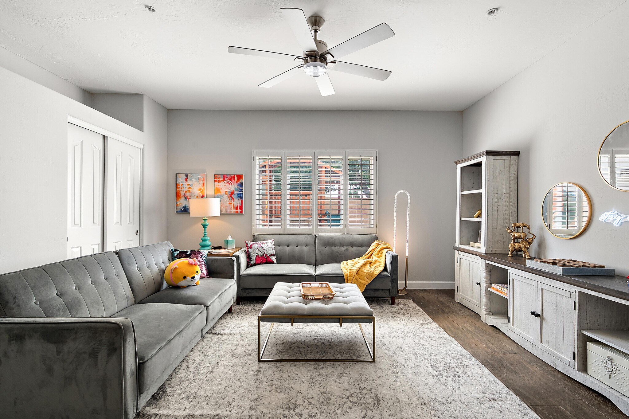 Building Photo - 13010 E Shangri La Rd