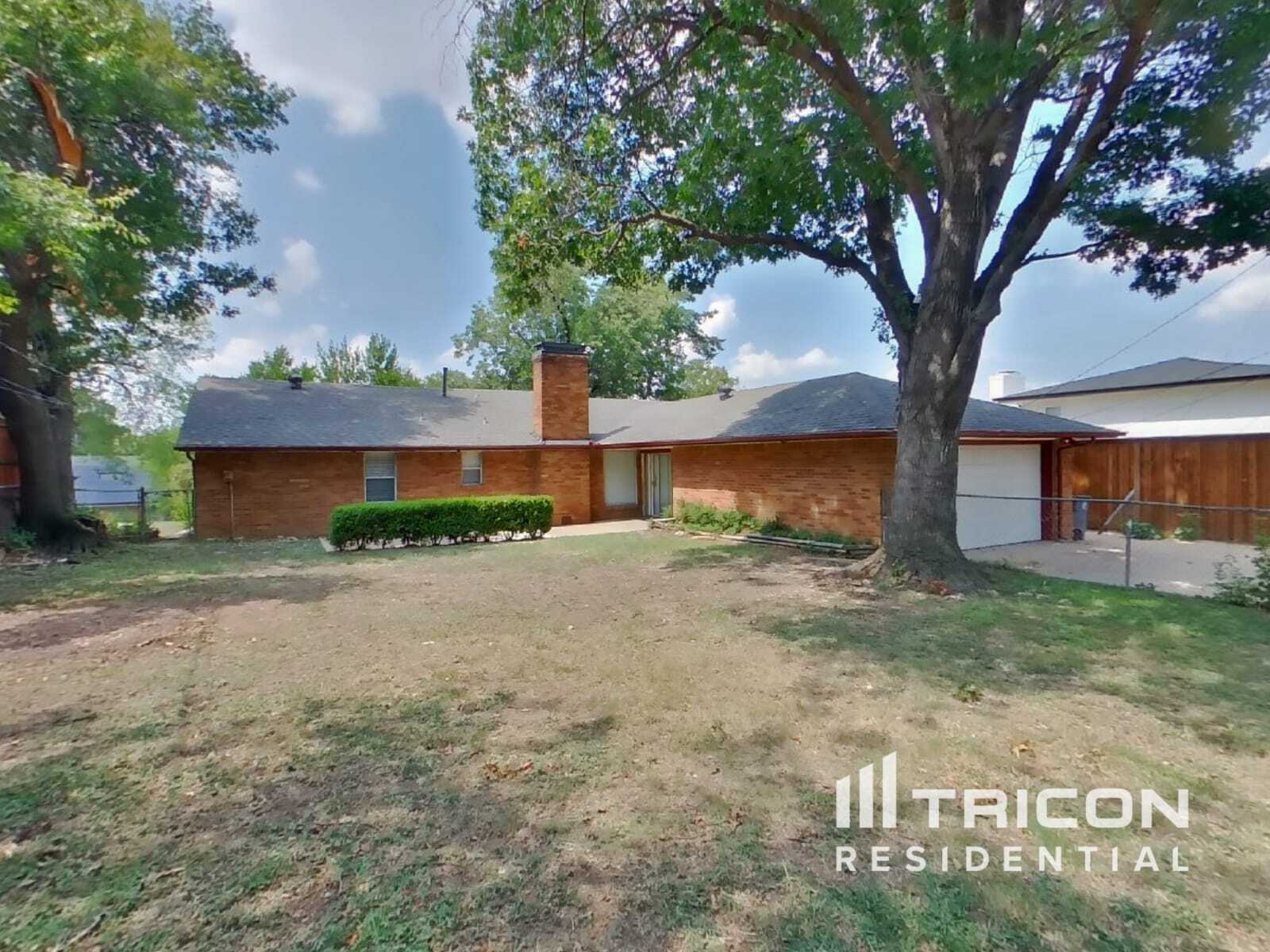 Building Photo - 3240 Springwood Ln