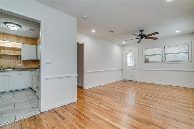 Building Photo - 7400 Llano Ave