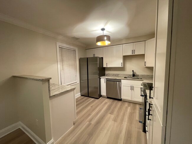 Building Photo - 1761 Aberdeen Cir