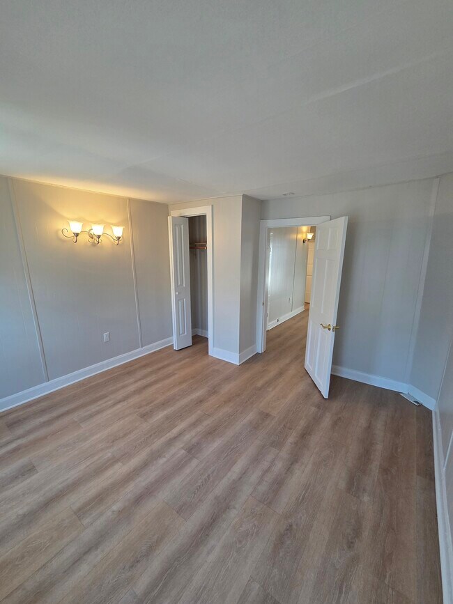 bedroom - 116 Mercer St