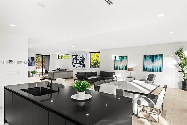 Building Photo - 2572 NE 182nd Terrace