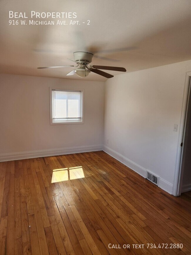 Building Photo - 916 W Michigan Ave