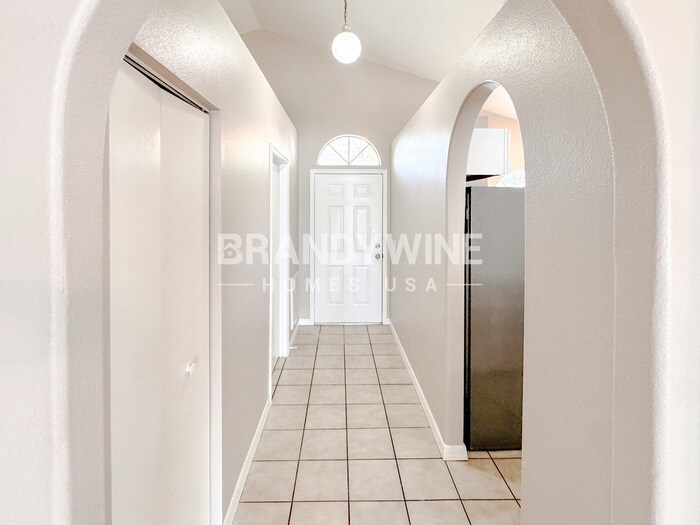 Building Photo - 2038 Black Hawk St