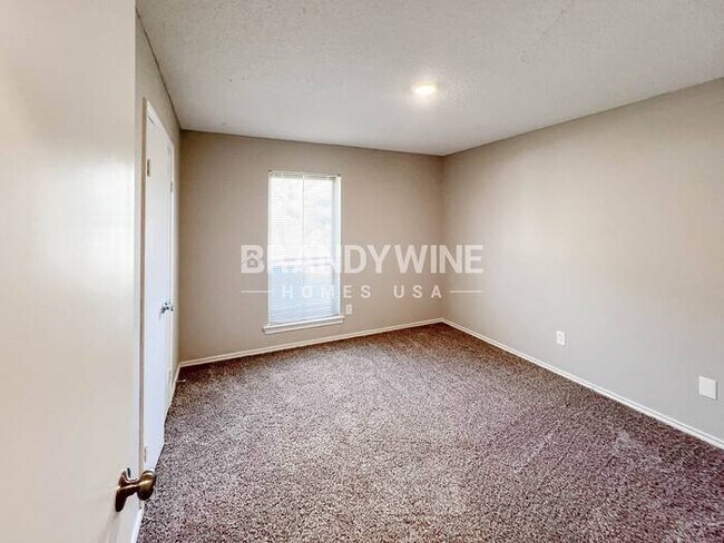 Building Photo - 1206 Misty Way