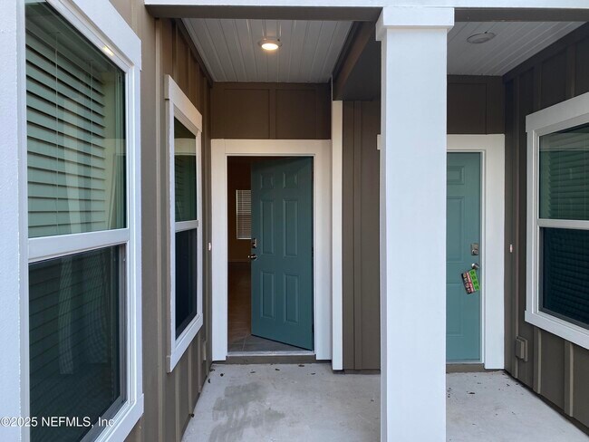 Building Photo - 9589 Mira Loma Dr