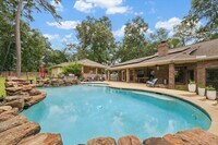 Building Photo - 23818 Pin Oak Dr