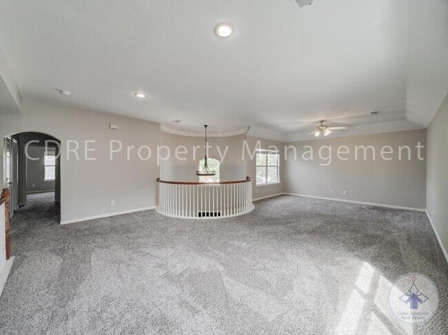 Building Photo - 520 Arcadia Dr