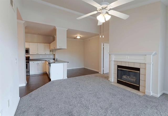 Building Photo - 10505 S I-35 Frontage Rd