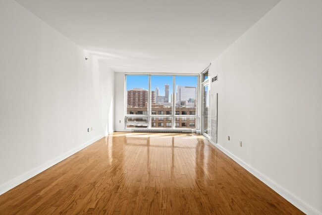 Building Photo - 20 Newport Pkwy