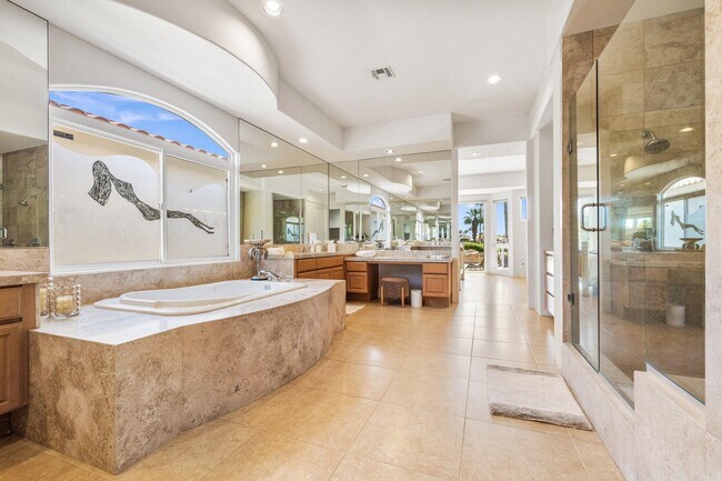 Building Photo - 48474 Vista Palomino