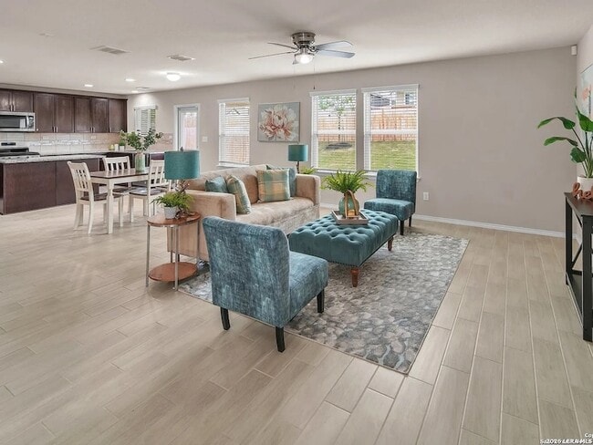 Building Photo - 12023 Sitio Plains
