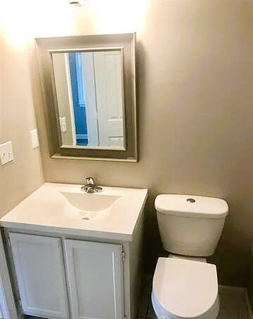 Building Photo - 1320 Park Glen Dr