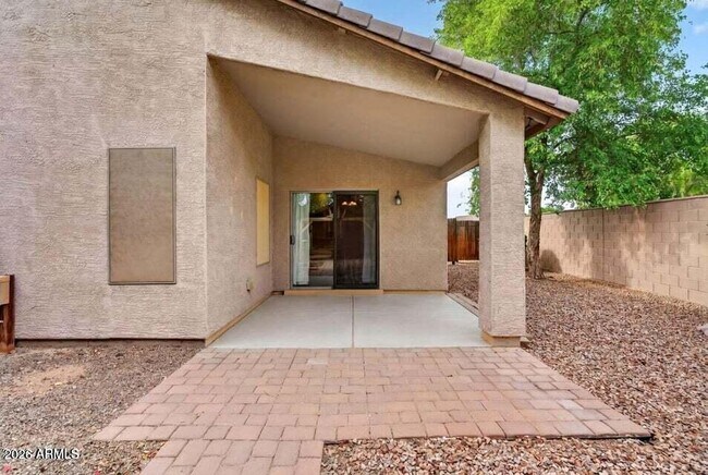 Building Photo - 42059 W Cheyenne Dr