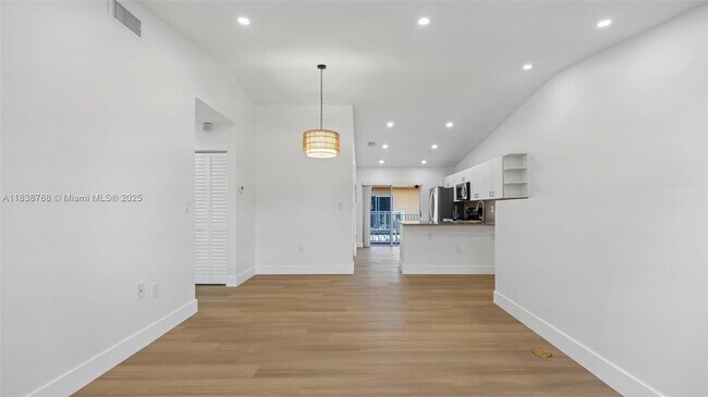 Building Photo - 3518 W 80th St