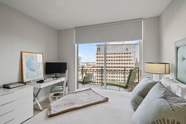 Building Photo - 550 Okeechobee Blvd