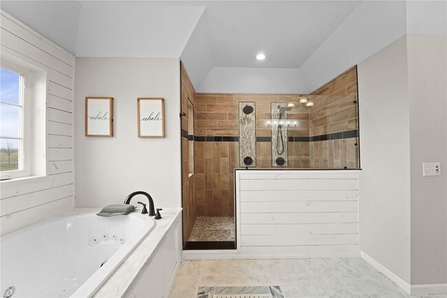 Building Photo - 136 Vargo Rd